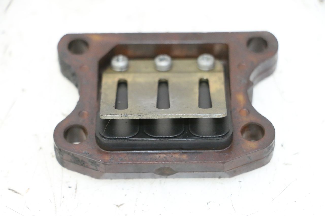 INTAKE VALVE - PEUGEOT ELYSTAR 50 (2002 - 2014)
