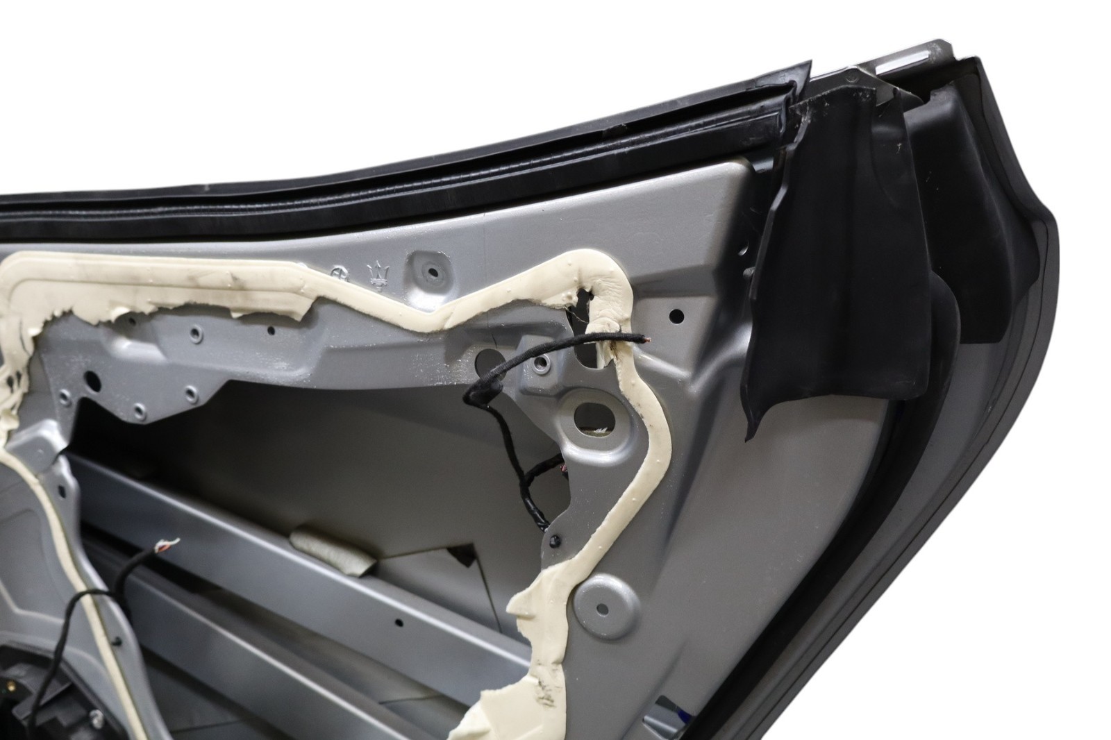 14-22 Maserati Ghibli Rear Right Passenger Side Door Shell Panel Silver Oem