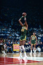 Marvin Webster Seattle Supersonics shoots a free throw v the Washi- Old Photo
