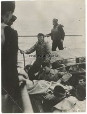 Orig. PRESSE Foto Rettung Verwundete Wachboot mit Pinasse in Russland 1943