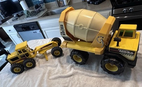 Tonka Mighty Mixer Cement Truck & Grader Vintage Diecast Yellow Black Steel
