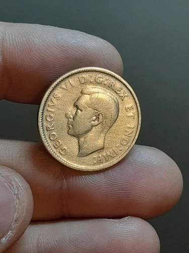 1943 80% Silver Canadian Quarter