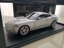 AUTOart 1/18 Jaguar XKR 800350