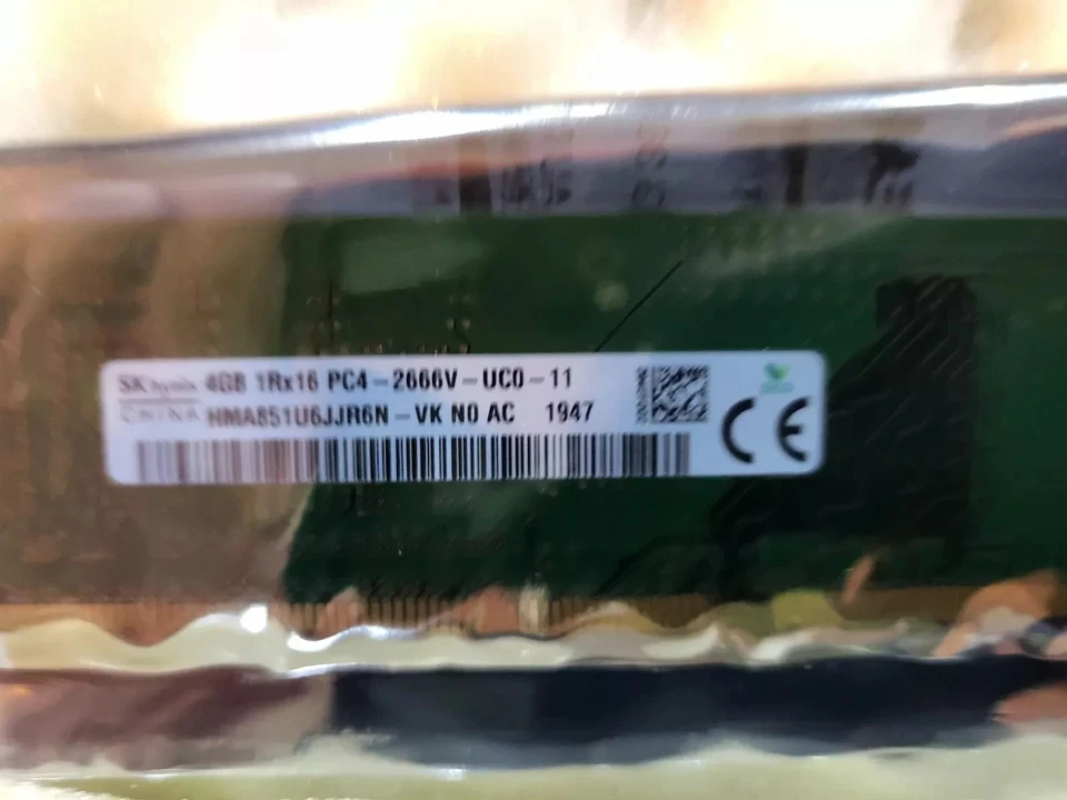 Dell CND02 4GB DDR4 2666V 1Rx16 CL19 UDIMM non ECC HMA851U6JJR6N UR _0.1_6 - Bild 3 von 3