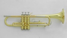Yamaha YTR-2320E Bb trumpet, complete with case  11C4 mouthpiece, Made in Japan