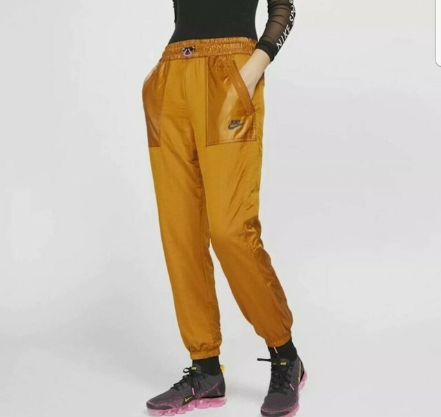 nike sweatpants rebel