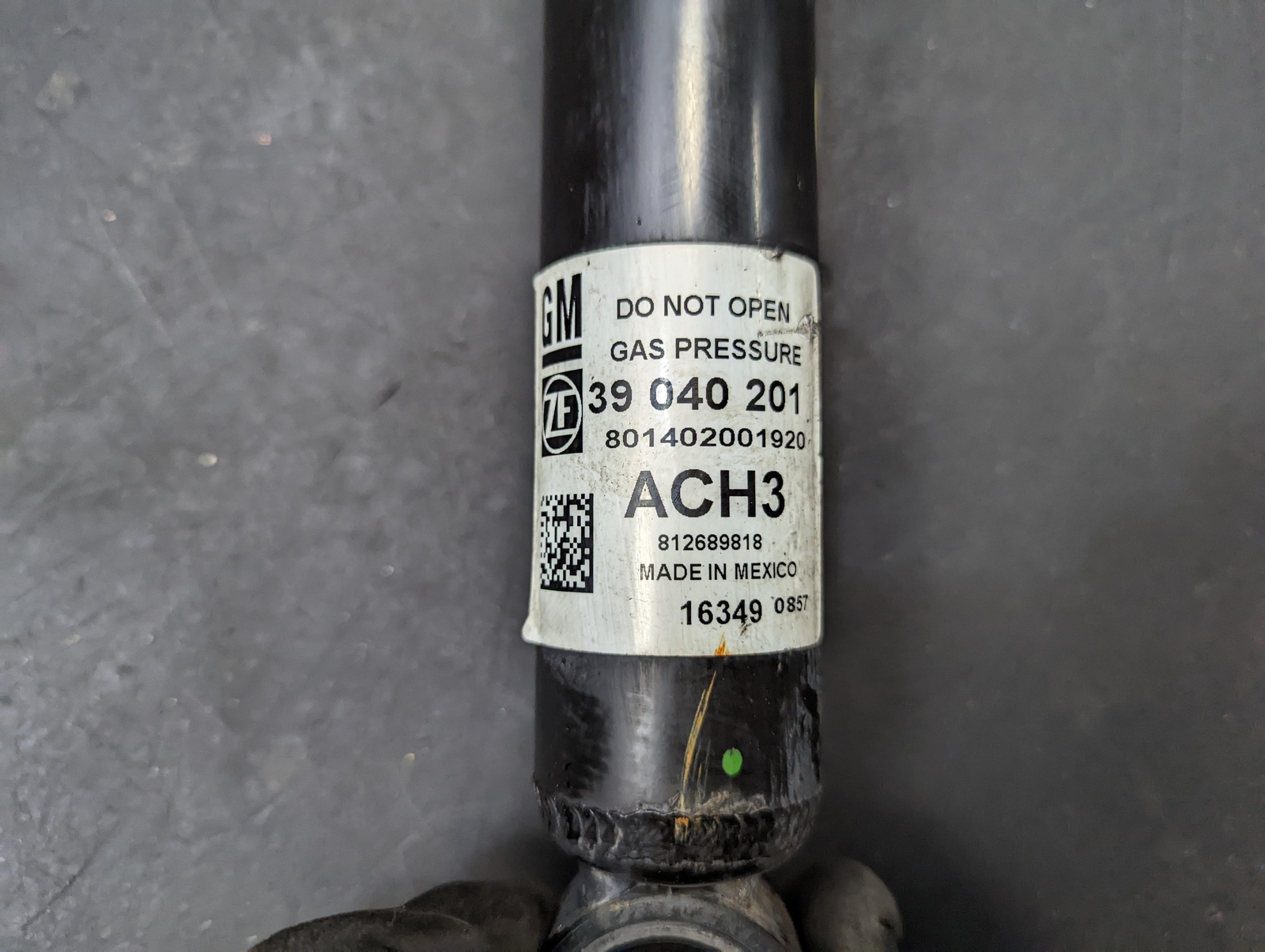 Rear Shock Absorber 2017 Chevrolet Cruze 39040201 13485955 2016 2018