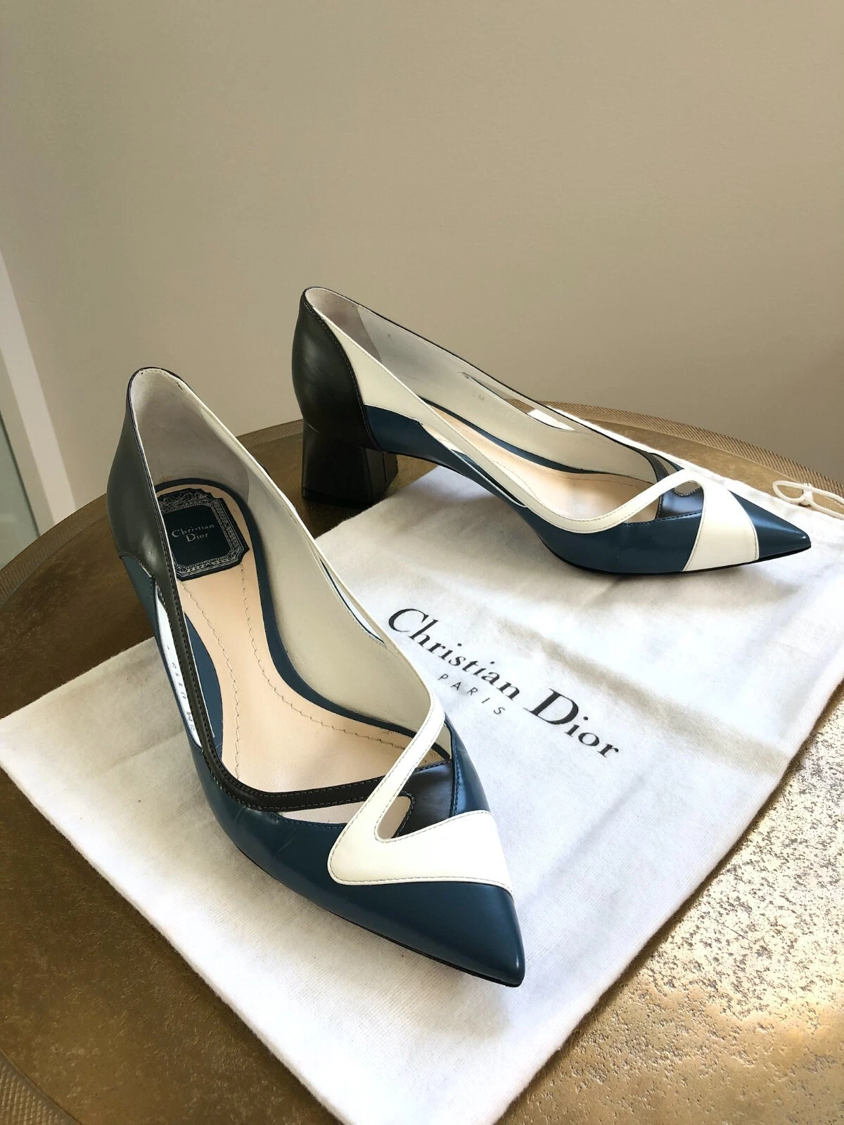 Chaussures Dior Sarcelle Blanc Noir Cuir Ondulé Doucement Occasion Taille 38 D 7,5 Italie