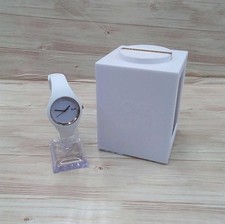 ICE WATCH 000 977