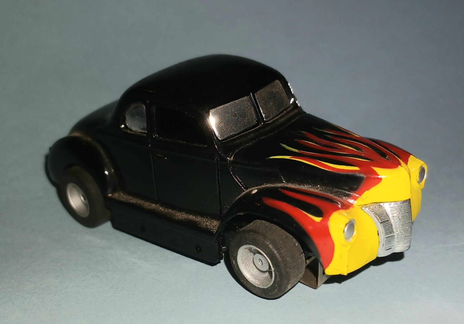 Vintage 1:64 Tyco 1940 Ford Coupe Black Flame Hot Rod HO Slot Car