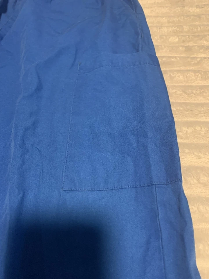 2 pares de pantalones exfoliantes Dickie’s talla mediana (1 azul, 1 caqui) Foto 3 de 4