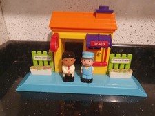 ELC Happyland Country Train Station Ticket Office Platform with Figures #1