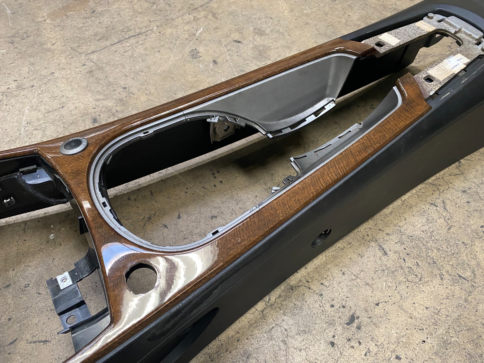 BMW E85 Z4 CENTER CONSOLE COVER 7053115 eBay