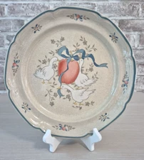 Vintage International Marmalade Goose Dinner Plate 10.5 in