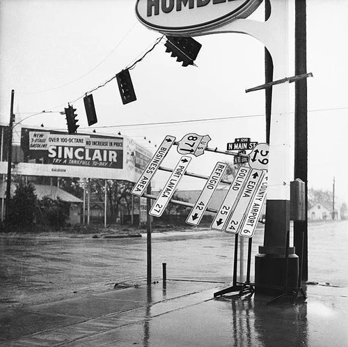 Victoria Texas Hurricane Carla moved inland Sep 11 packing win- 1961 Old Photo