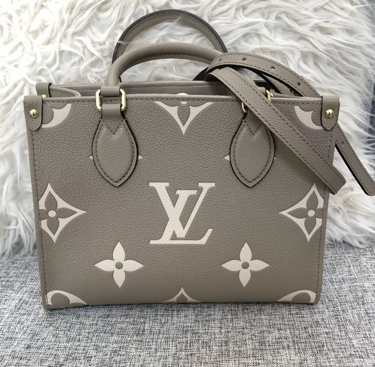 Louis Vuitton Black/Cream WB! 'Onthego PM' Micro Tote W/Strap – The Little  Bird