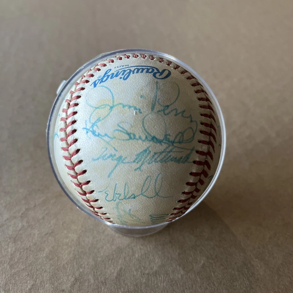 NEW YORK YANKEES MINNESOTA TWINS SIGNED BASEBALL w/ MICKEY MANTLE KAAT OLIVA JSA - Image 3 of 4