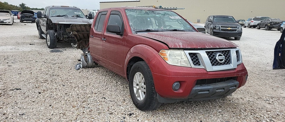 2015 Nissan Frontier 4.0L Engine Motor OEM 105K Miles - LKQ431240068 - Image 2 of 4