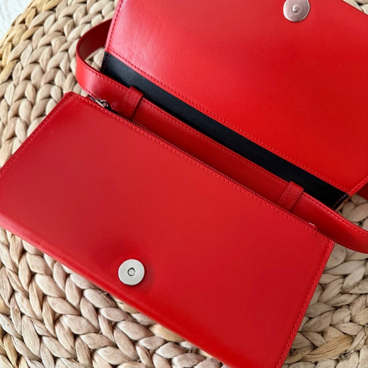 Authentic Jil Sander Red Leather Crossbody Bag with Adjustable Strap Excellent View 4
