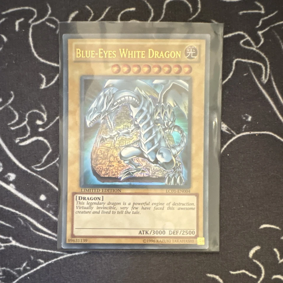 Blue-Eyes White Dragon, photo 3 of 3