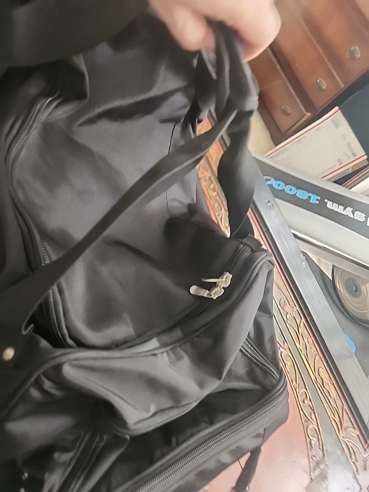 Denco Sports SC TROJANS 足球 26 英寸滚底行李袋行李箱  — 第 4/4 张图片