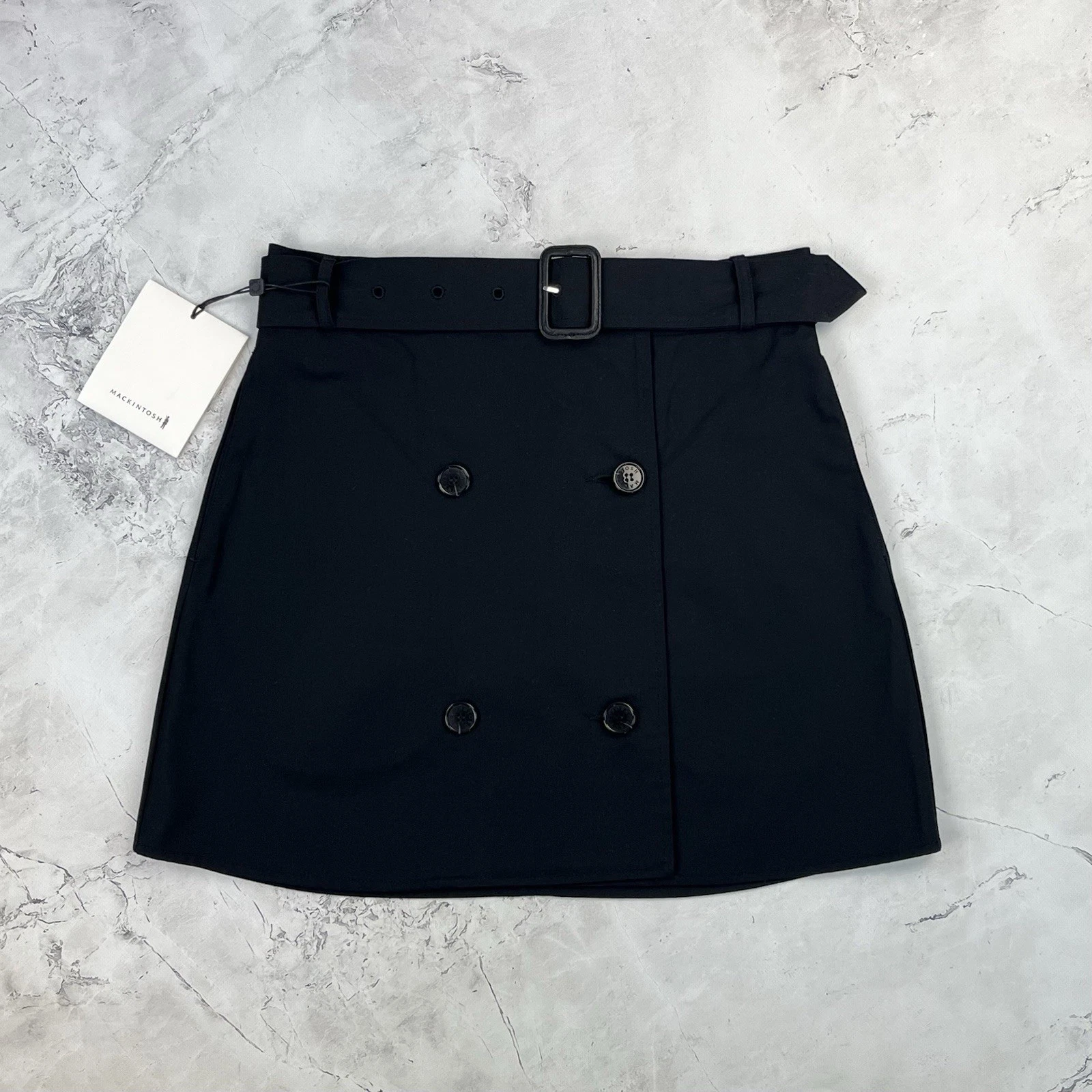 Mackintosh 'Corby' Black Garbadine Cotton Belted Mini Skirt Size 12 *BNWT* NEW
Opens in a new window