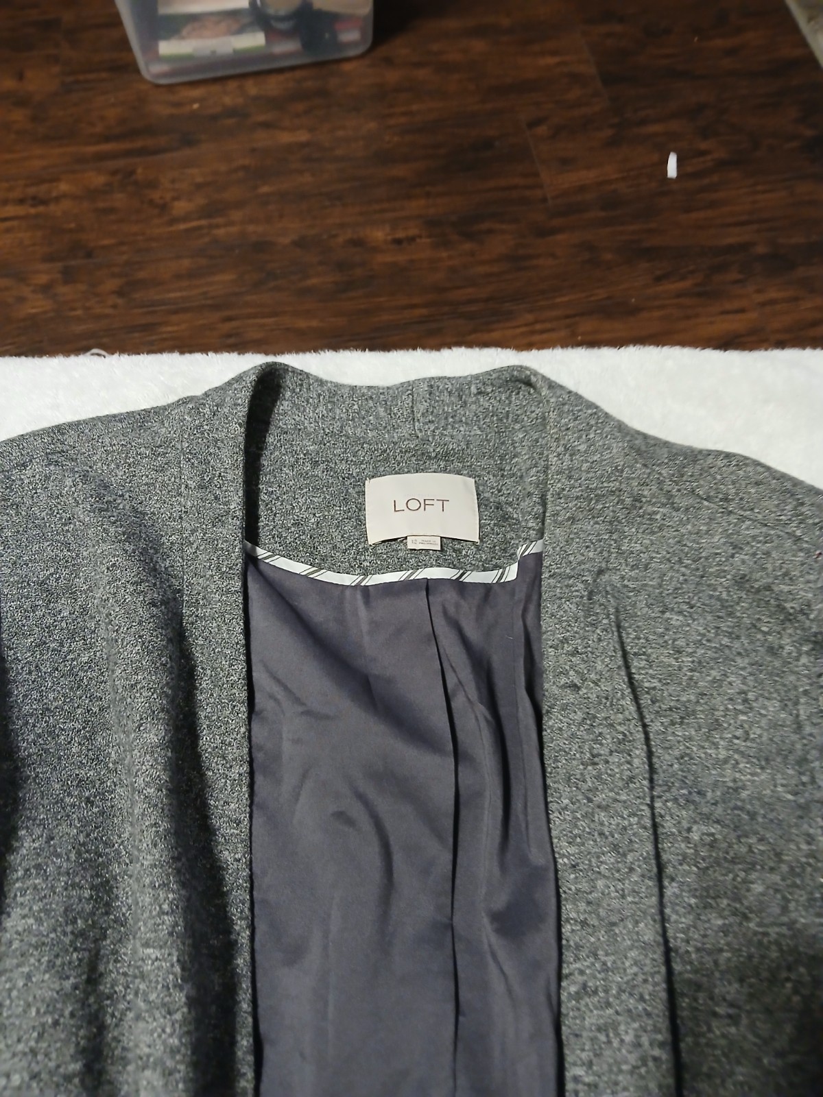 Loft Polyester Gray Long Sleeve Single Button Not… - image 2