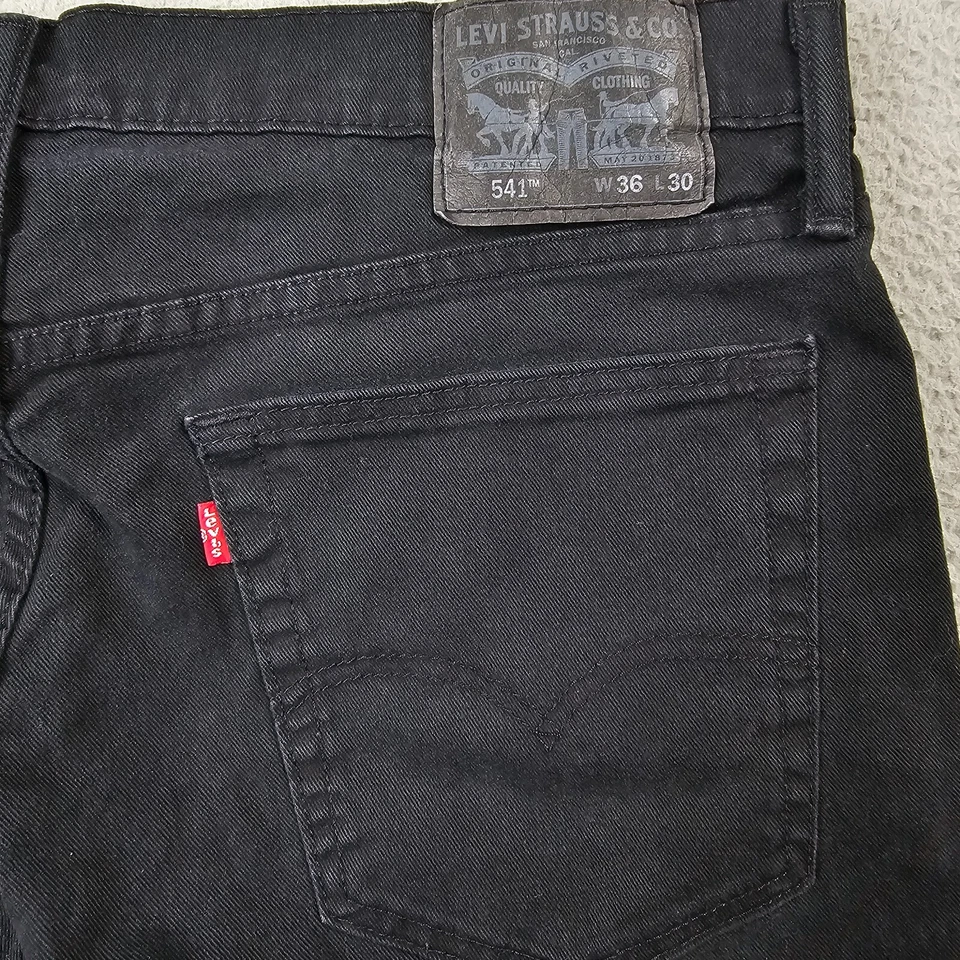 Pantalones de mezclilla Levi's 541 para hombre 36 X 30 negros retro aire libre hip hop rectos elásticos Foto 4 de 4