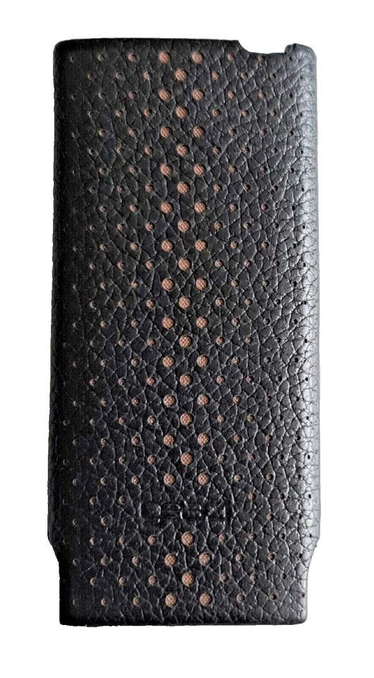 GEAR4  Hypro™ Air Ipod Nano Case With Leather Finish  Hard Plastic Black & Tan - Image 3 of 4