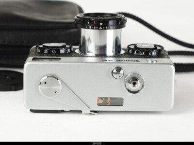 Rollei 35 SE 本体 ジャンク Rollei 35 Chrom 35mm Film Camera Schneider S Xenar 40mm F/3.5 Lens