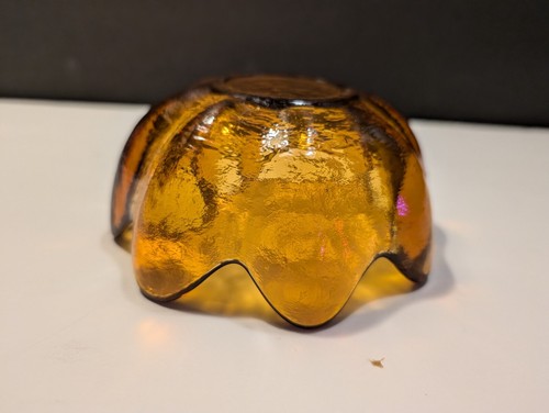 Vintage Blenko Amber Small Lotus Petal Bowl Vintage Brown Art Glass 5.5” - Picture 6 of 7