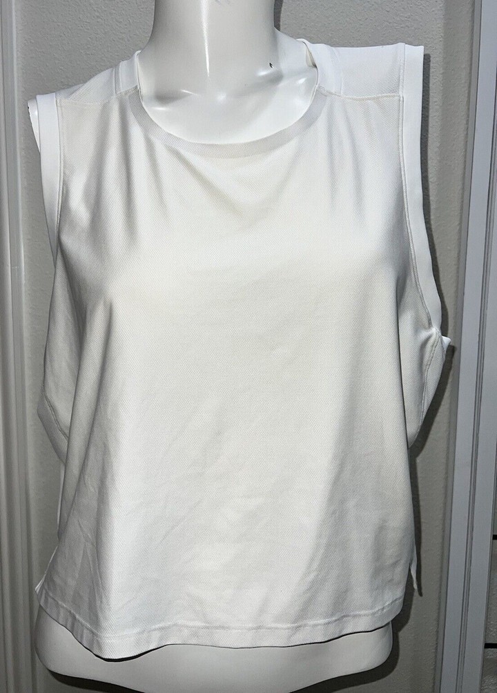 ルルレモンタンクトップホワイトsize4 ウィメンズ タンクトップ 【ルルレモン公式｜lululemon Japan