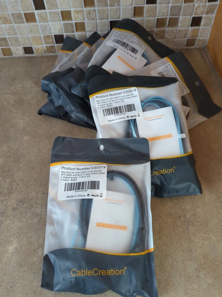 CableCreation Black 1M 3.3ft CS0019 SFF-8087 to 4x SFF-8482 Built In Sata I2-3 - Image 4 of 4