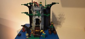 Lego Knights 6077 Forestmen,s River Fortress. Robin Hood Castle Knights 90s 
