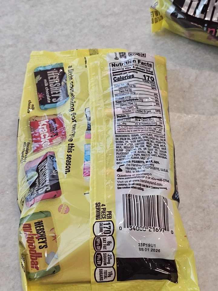 Hershey's Miniatures Surtido Chocolate Caramelo de Pascua, Bolsa 9.9 OZ Foto 3 de 4