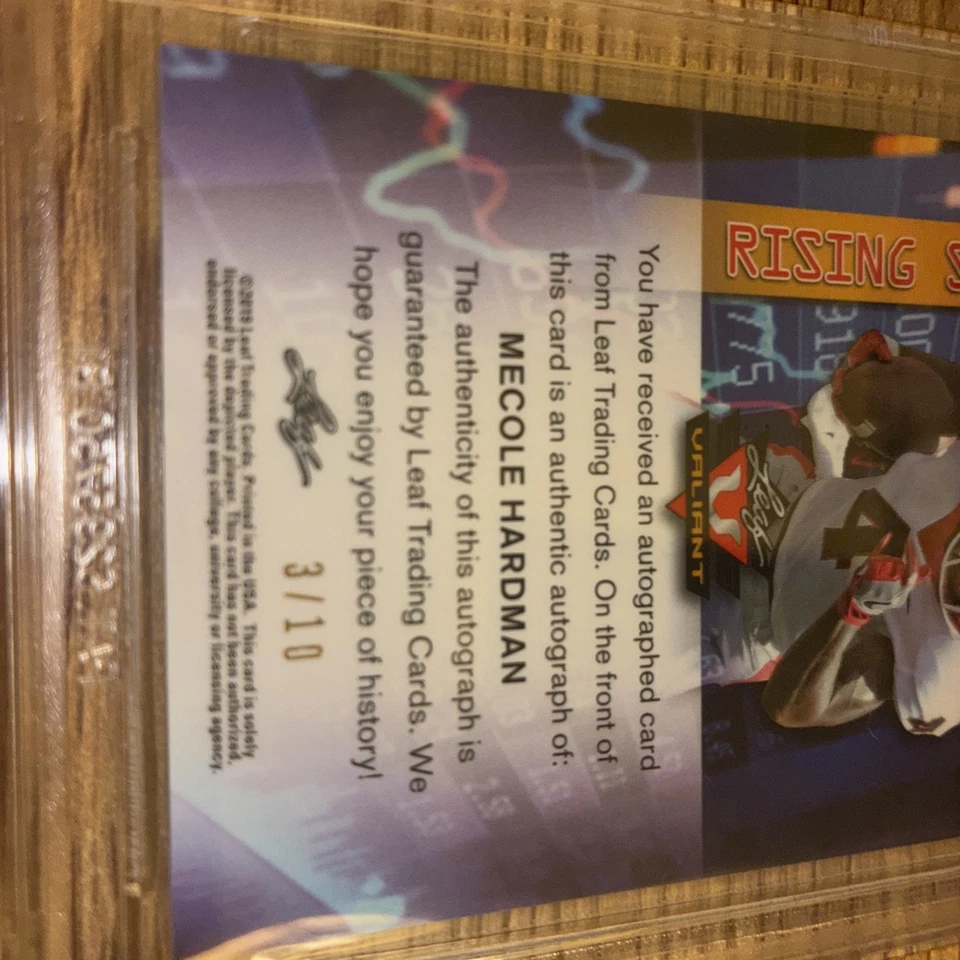 mecole hardman auto 2019 Leaf Valiant graded  9.5 Rising Stock Yellow #rsmh1   - Image 4 of 4
