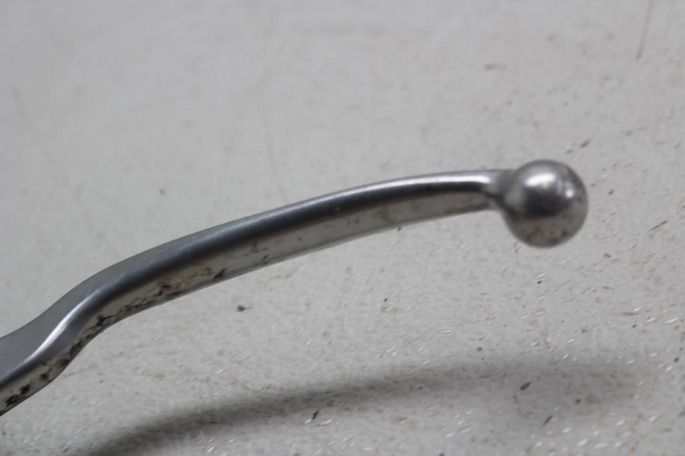 1997-2000 SUZUKI BANDIT 1200 GSF1200S ГЛАВНЫЙ ЦИЛИНДР ГИДРАВЛИЧЕСКОГО СЦЕПЛЕНИЯ С РЫЧАГОМ - Изображение 2 из 4