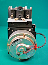 NEW Thermo Dionex 058091T Pump Heads Yaskawa P09E-DN21 Motor ICS-900/ 1600/ 2100