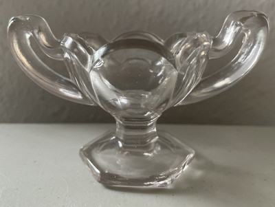 1 Single Antique Clear Glass Pedestal Open Salt Dip Cellar With Trophy Handles