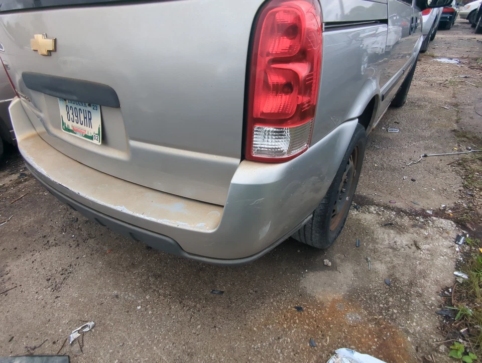 2005-2009 Chevrolet Uplander Rear Bumper Assembly Oem YQ11D Foto 3 de 3