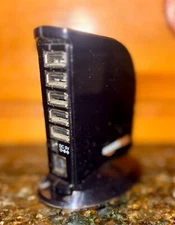 VGUC Amazon Basics 7 Port USB 2.0 Hub Tower Adapter Converter w/ Stand Black