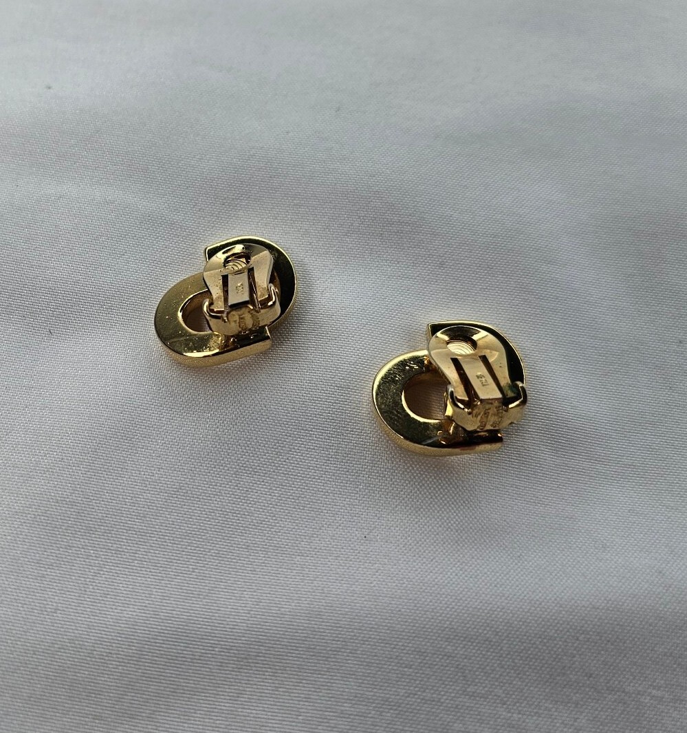 アクセサリー Dior Vintage LOGO Gold pierced earrings Vintage Dior Logo Earrings | Vintage Jewellery | Jennifer