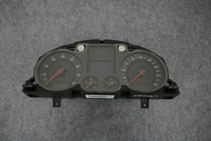 VW Passat B6 3C Kombiinstrument 3C0920860J Tacho Benzin 29.751 km