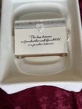2004 Hallmark Ornament The Love Betwwen Grandmother Grandchild Is A Priceless