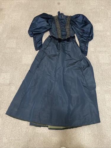 VICTORIAN BLUE SILK TAFFETTA BUSTLE SKIRT & BEADED TOP W LEG O MUTTON SLEEVES