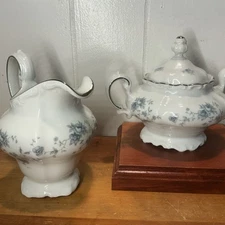 Vintage JOHANN HAVILAND Bavaria BLUE GARLAND Creamer & Sugar Bowl With Lid