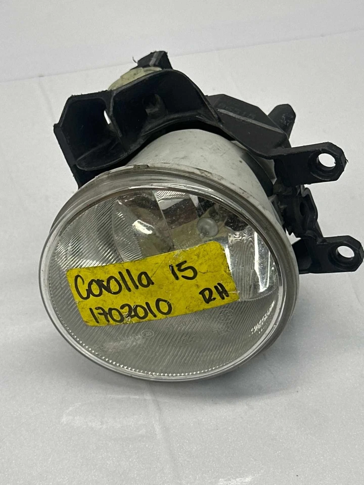 Faro de conducción antiniebla Toyota Corolla 2014 a 2016 conjunto delantero derecho OEM A047813 Foto 2 de 4