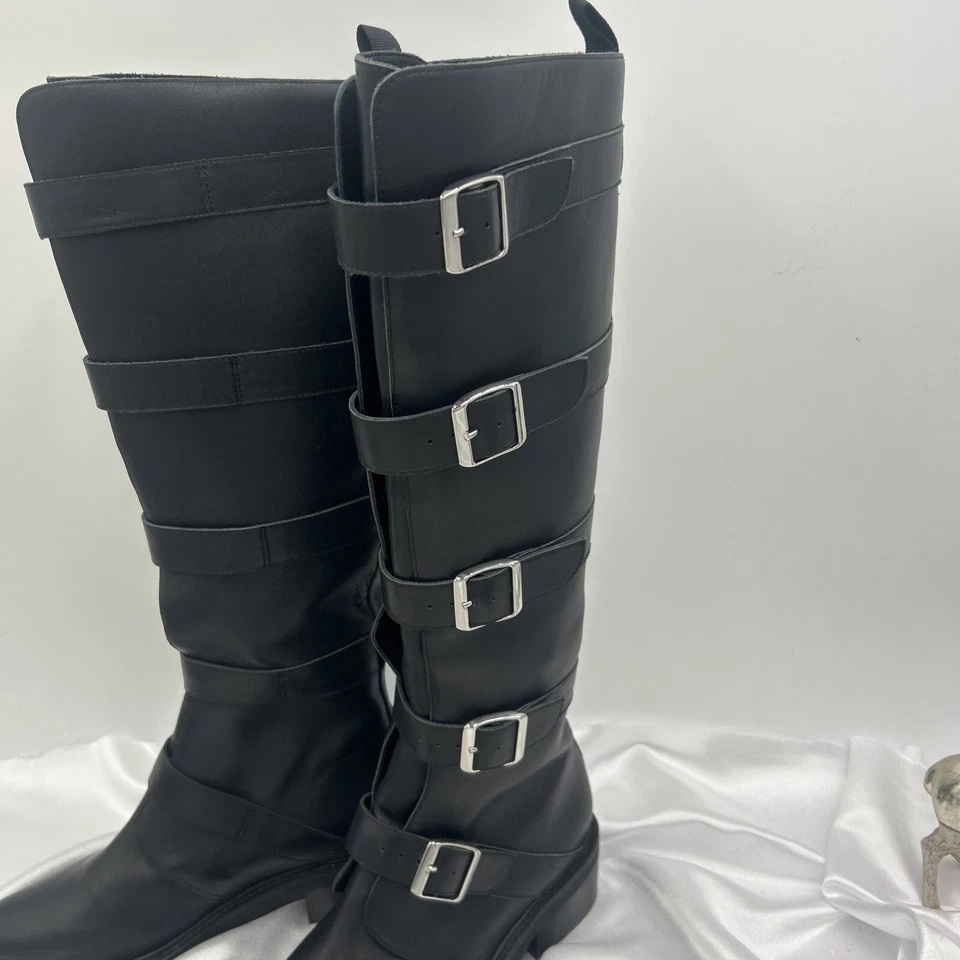 BOTA DE MOTOCICLISTA HASTA LA RODILLA Urban Outfitters Hebilla Cuero Negro Talla 10 $360 Foto 4 de 4