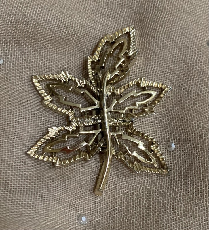 Vintage, Gold-tone, GERRYS Maple leaf Brooch. Approximately 2”x1.5”.