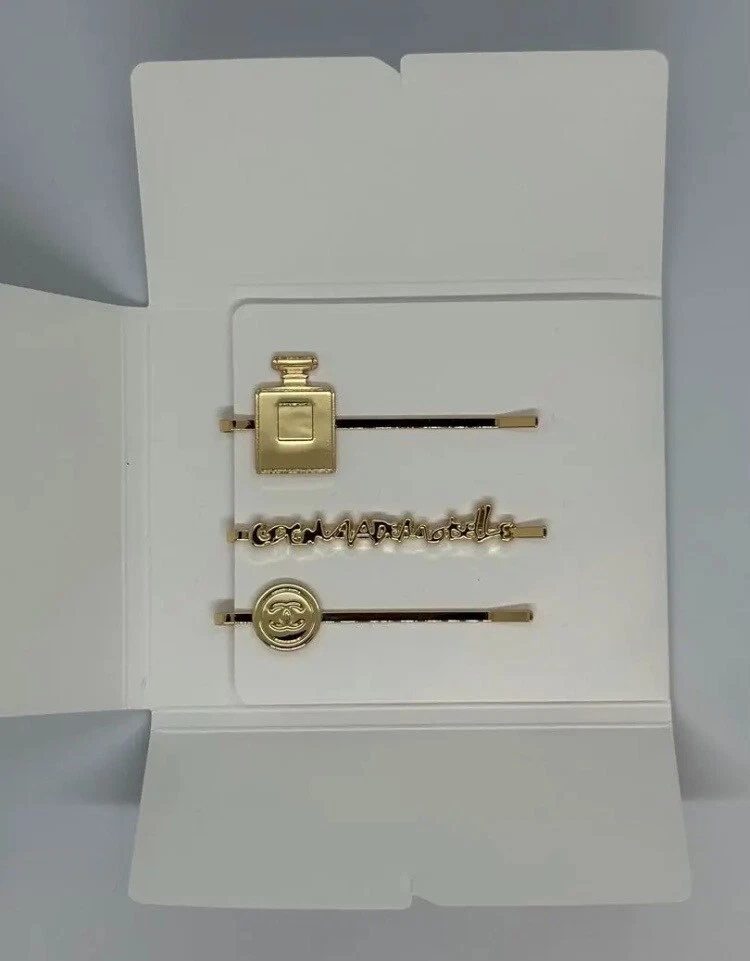 Chanel Gold CC Large Hair Clip at 1stDibs